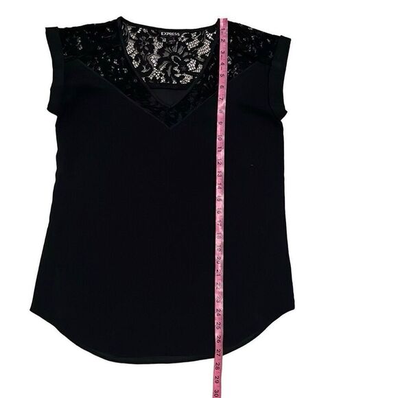 Express Lace Tee - Picture 7 of 8